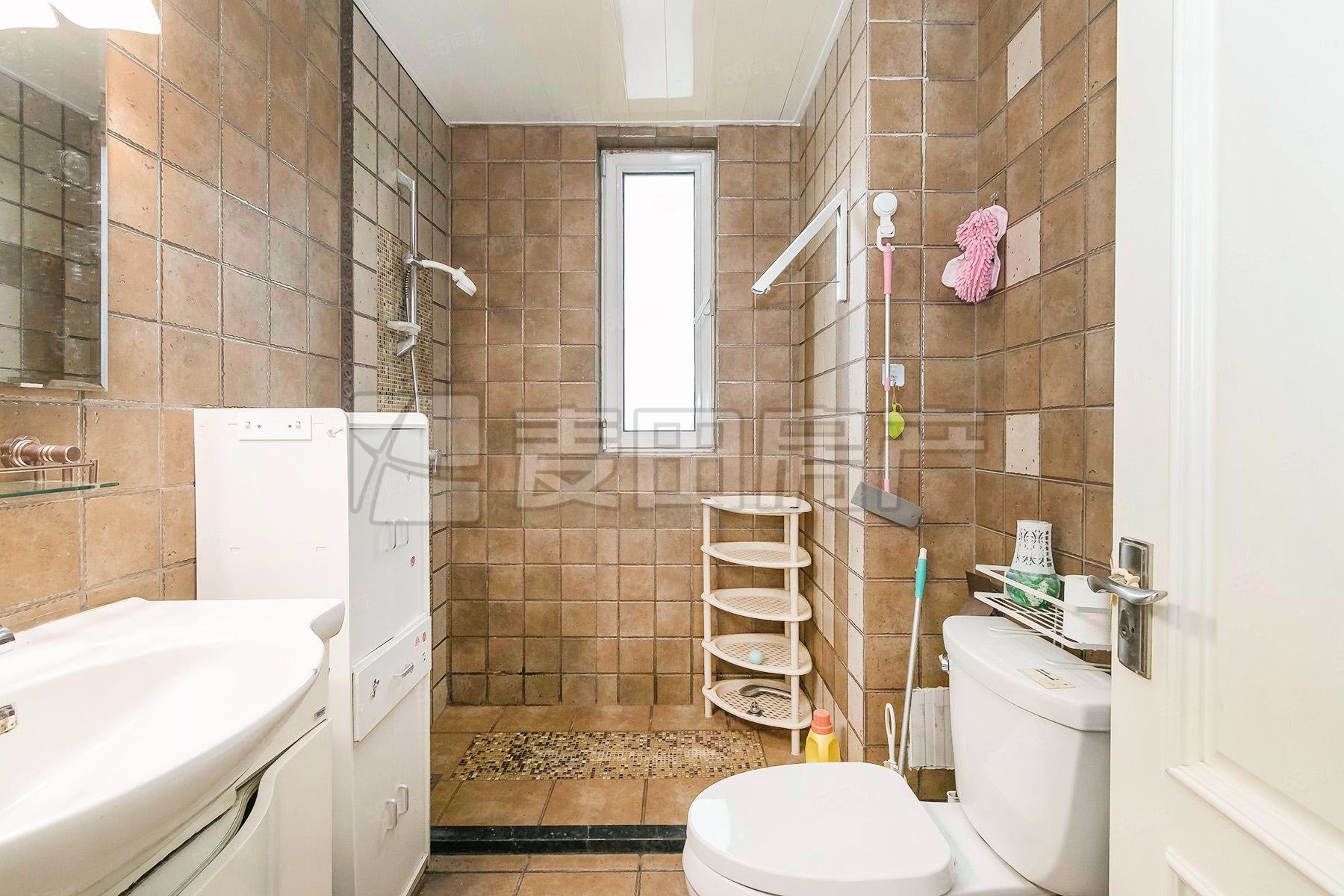 保利香檳花園2室2廳1衛(wèi)90㎡南北850萬