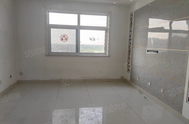 万大附近 明星兰庭 电梯房 免大税 停车方便