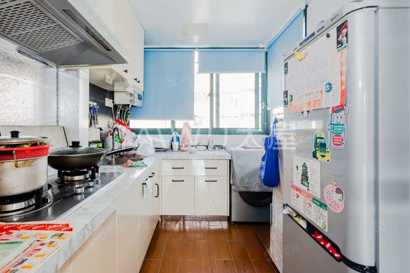 巨峰家苑1768弄商圈成熟临地铁交通便捷精装好房