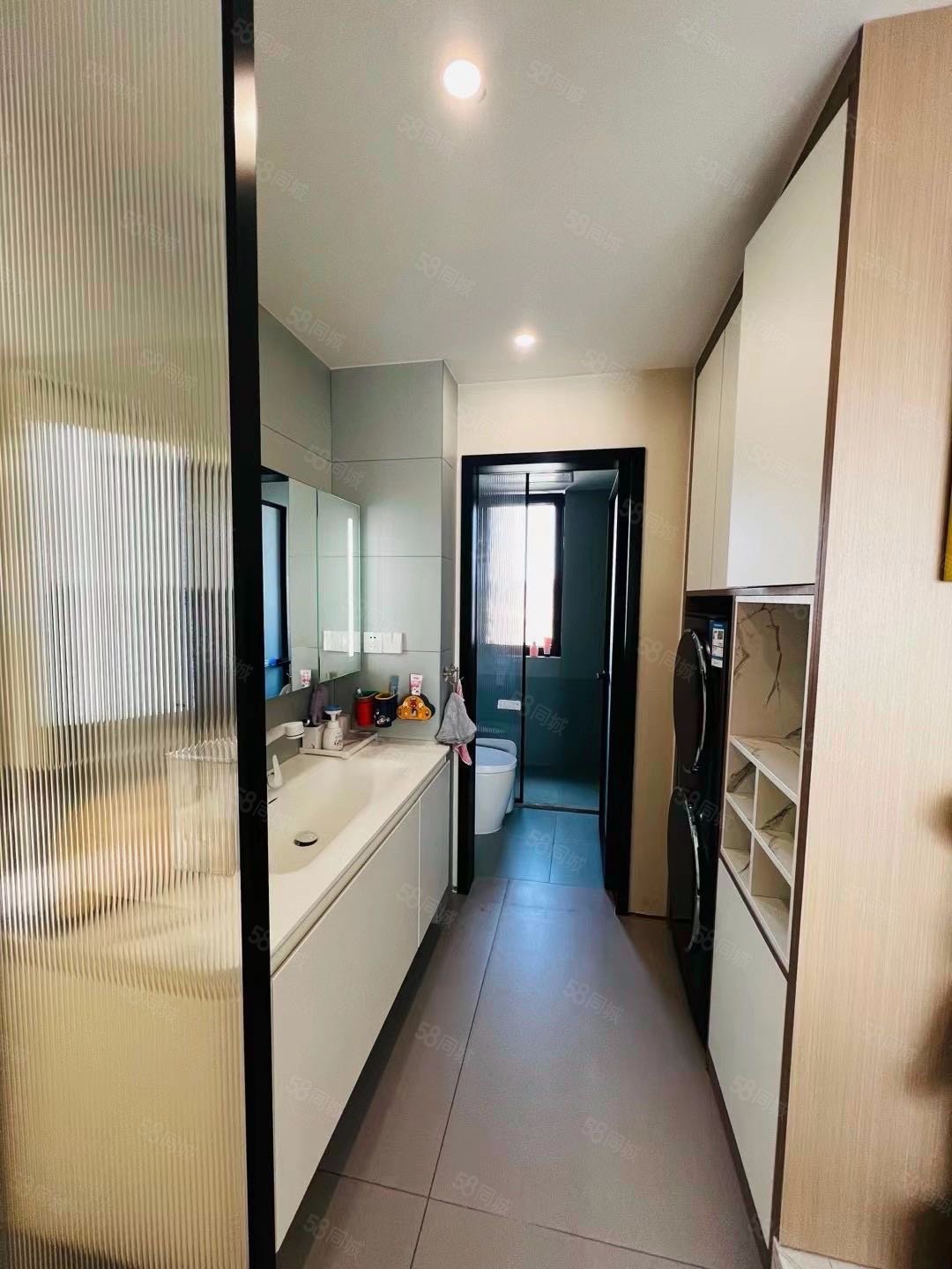 樾府3室2廳1衛(wèi)124.51㎡南北420萬