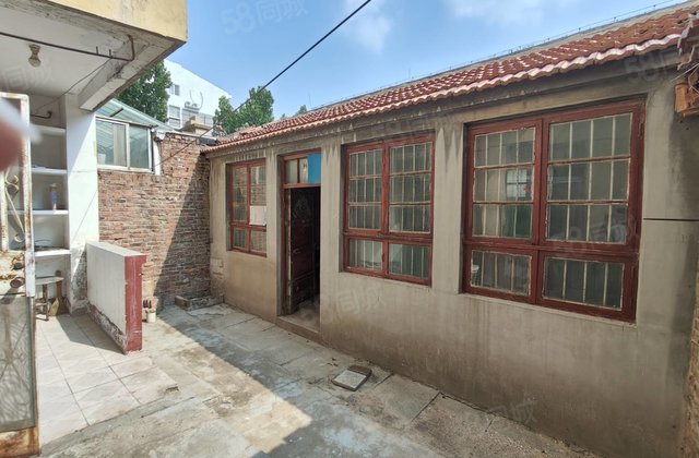 一楼带院，东昌中学，一品家苑，益民装饰，3室带2间配房