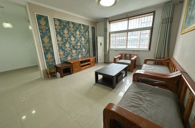 桐风家园三居室 三室朝南 采光好 户型方正 房东急售