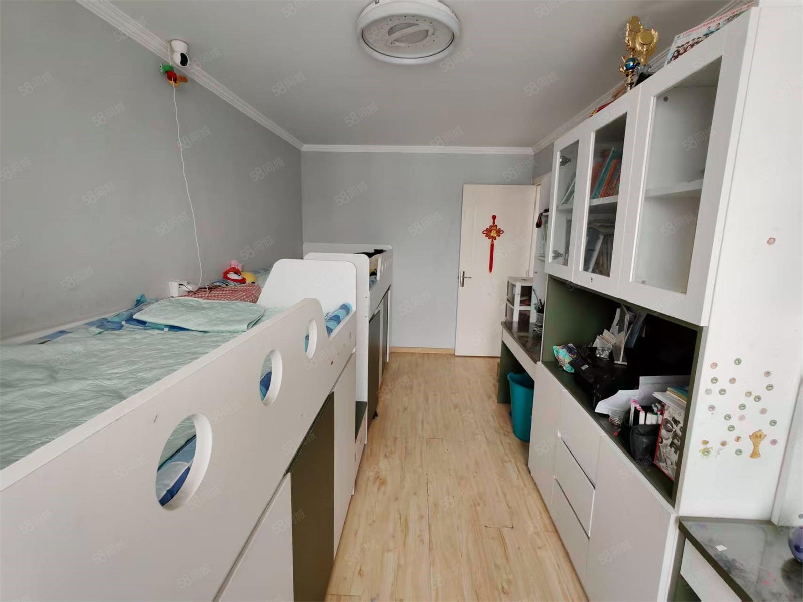 良工佳苑3室2廳2衛(wèi)83.81㎡南北102萬