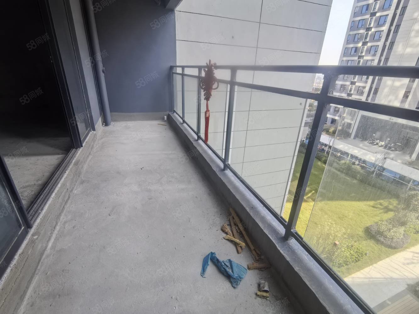 桃李江山3室2厅2卫131㎡南北89万