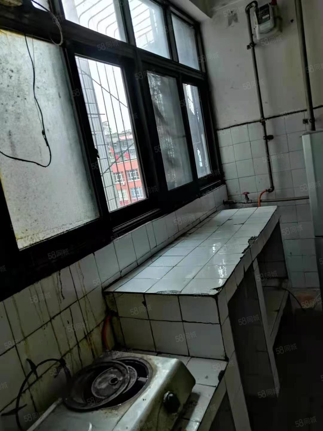 五堰花鸟市场2室1厅1卫78.5㎡南北32万