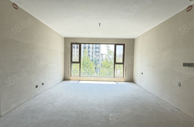 新东升之园4室2厅164.85㎡139万二手房图片