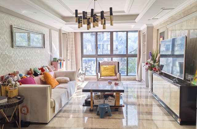 中海寰宇天下(一期)4室2厅138㎡339万二手房图片