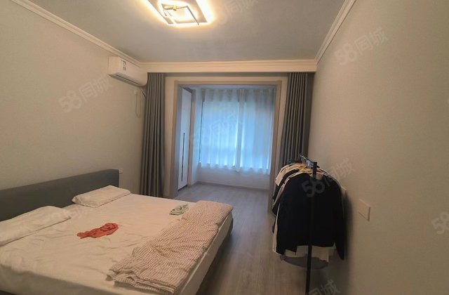 华建1街区电梯洋房 低层，南北通透 装修好 房龄新 免大税