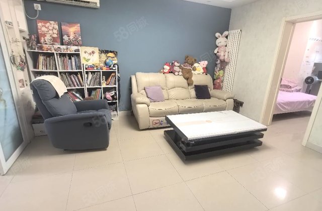 文轩片区 外国语 依中园 四院 师范家属院 精装三室停车方便