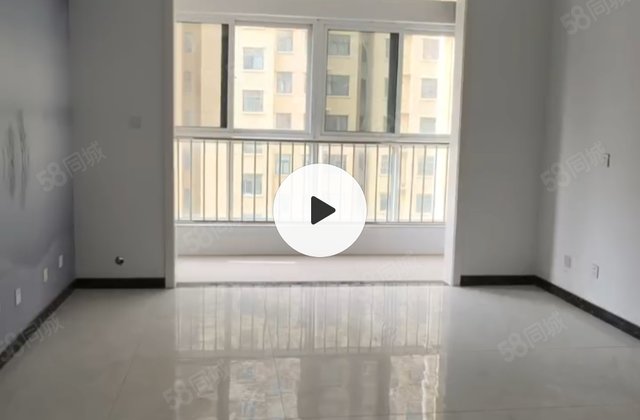 中间楼层采光好 三室两厅两卫居，南北通透 送车位送地下室