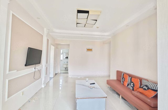 东文轩九州国际精装大三室，中上楼层，免大税送储，密码看房