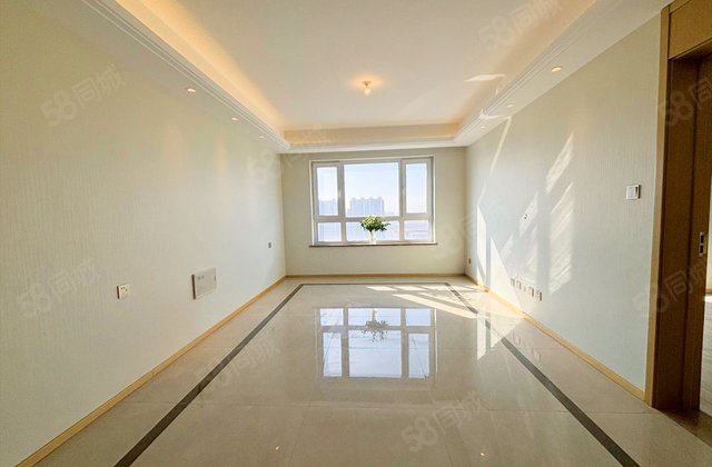 宝裕悦兰湾(二期)3室2厅99.75㎡82.8万二手房图片