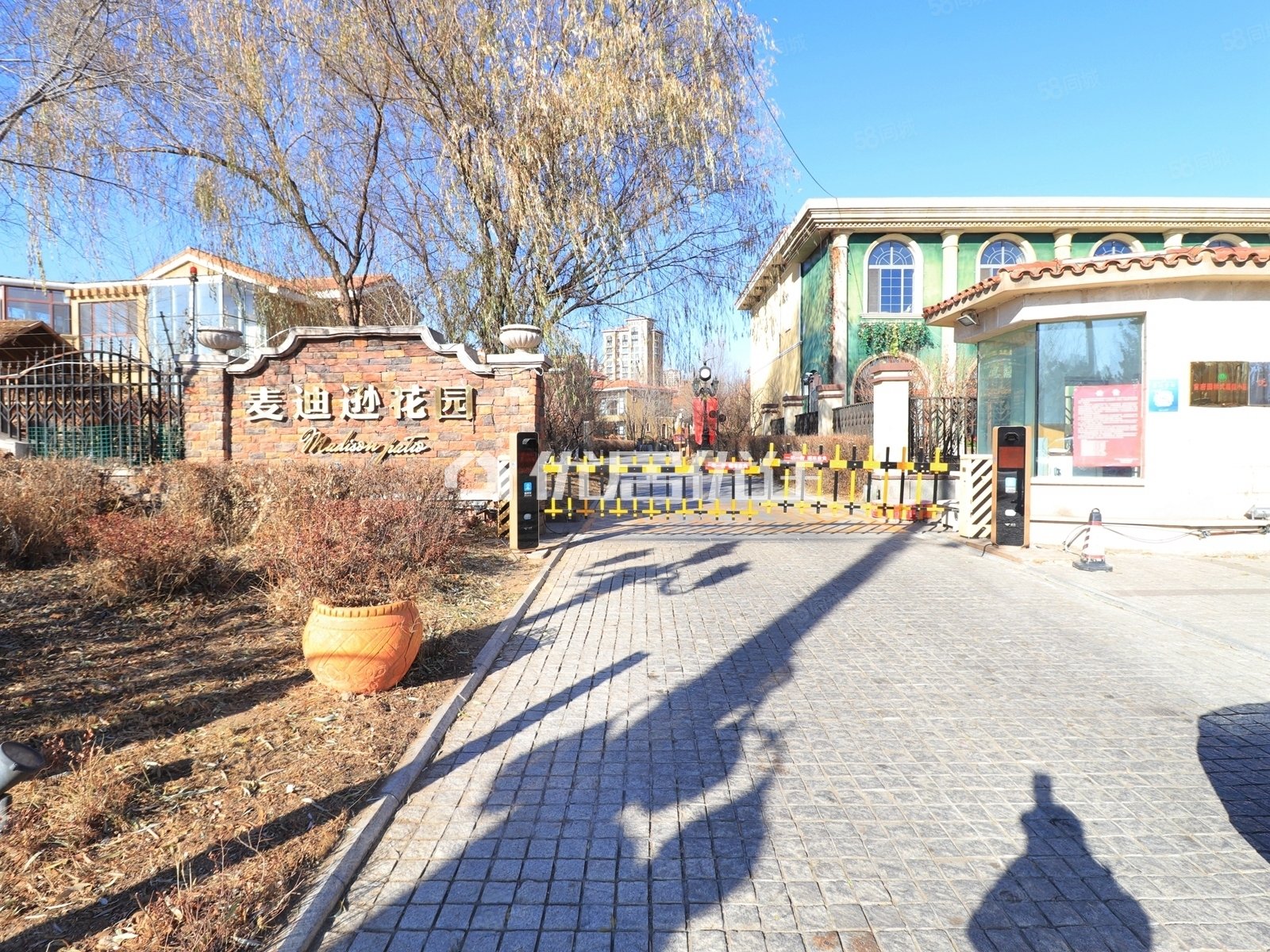 【10图】麦迪逊花园,一楼带院,带车位,包大税,麦迪逊花园-呼和浩特58