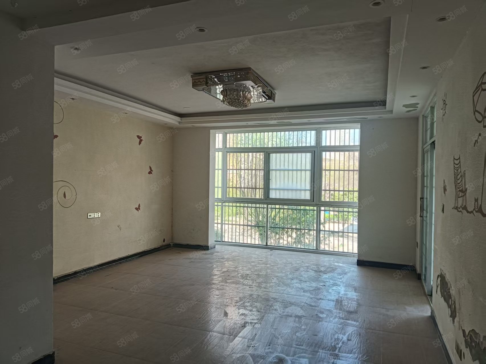 美润兰庭尚郡4室2厅2卫149.61㎡北66.9万