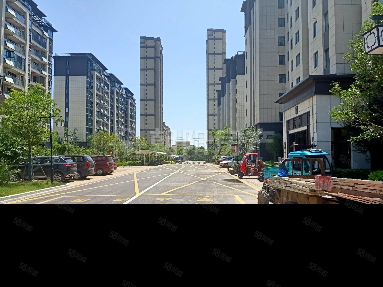 御景学府春晖苑3室2厅1卫130㎡南93.5万