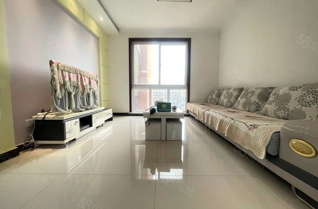 格兰山水(二期南区)2室2厅90㎡210万二手房图片