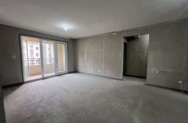 中海城4室2厅137㎡112万二手房图片
