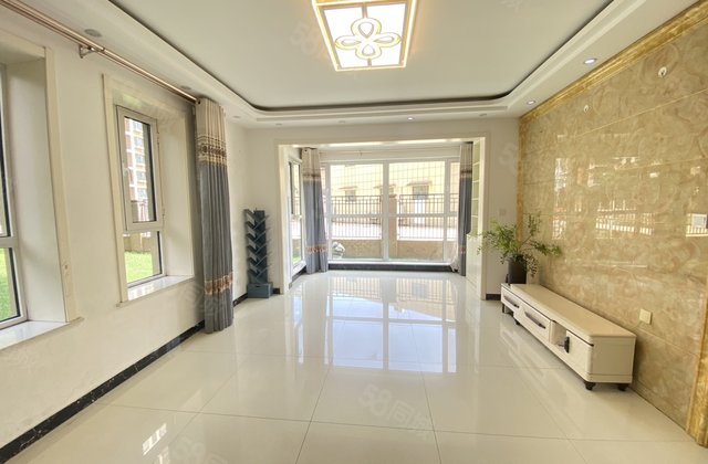 御景王宅 昌润莲城 东边户 带车位 地下室 一楼带院三室双卫