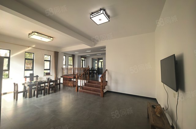 黟山郡4室2厅308㎡197万二手房图片