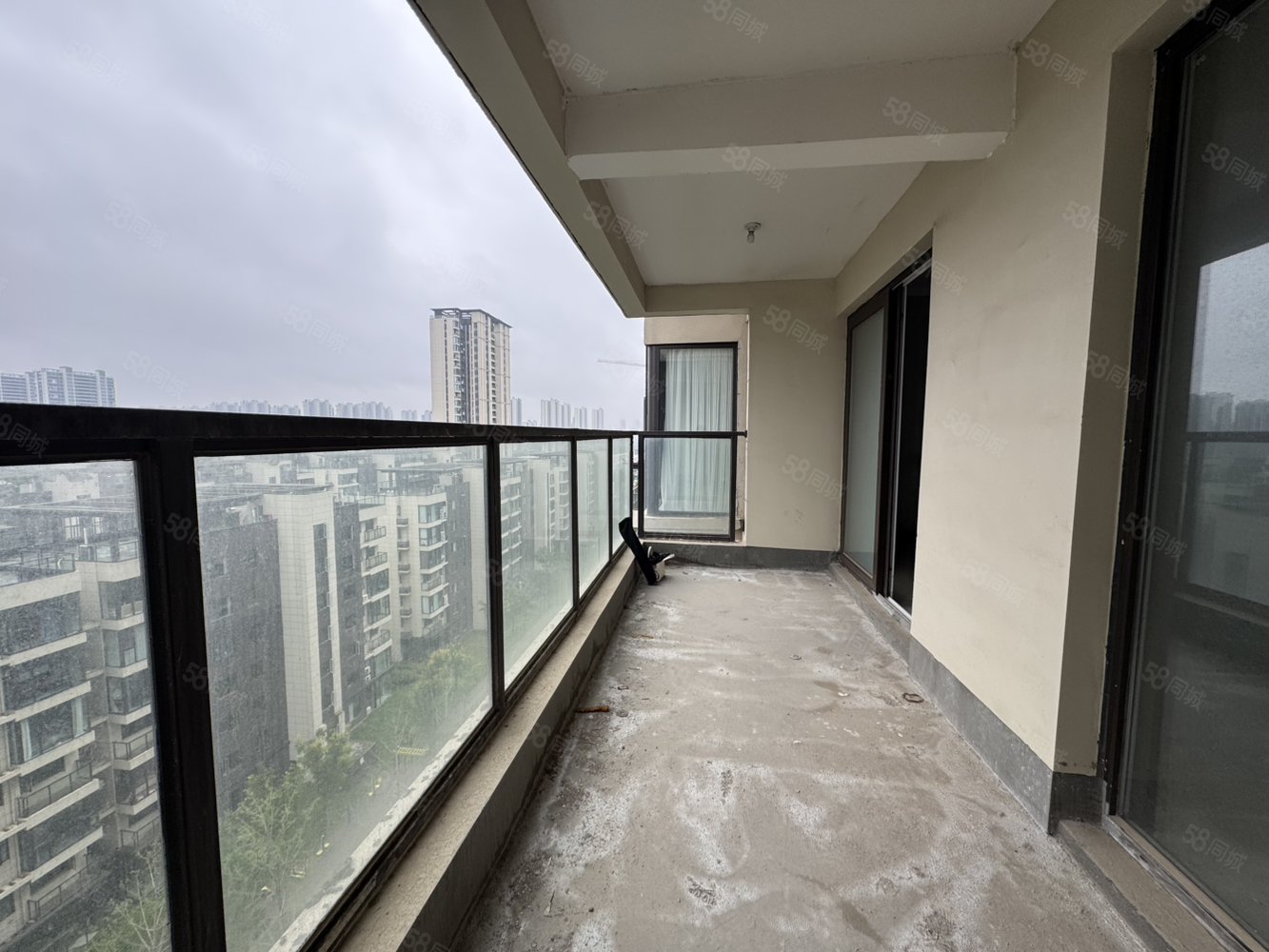 圣桦锦江天玺3室2厅2卫108㎡南北58万