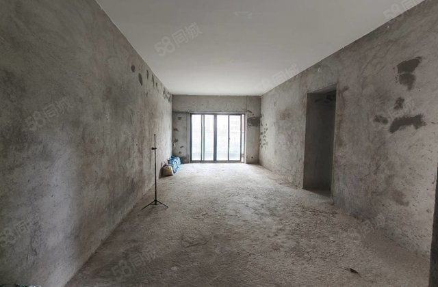 天河湾金湖蓝天3室2厅117㎡61.8万二手房图片