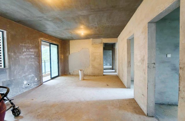 筑梦星园4室2厅114.3㎡70万二手房图片