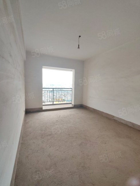 麒麟嘉园(一期)4室2厅2卫185㎡南北88.6万