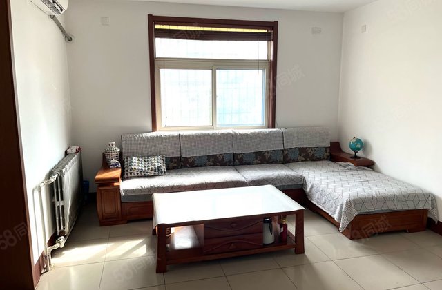 一楼东边户  客厅观景大窗 全明户型  2个地下室