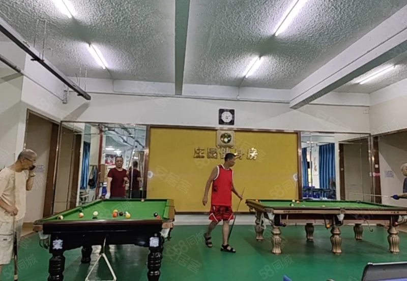 荣德庄园2室2厅1卫61.67㎡南45万