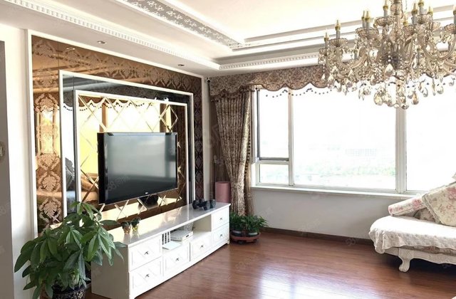 江南公馆4室2厅184㎡94万二手房图片