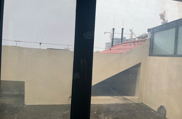 江北水镇当代卢卡庄园电梯洋房，5层6层带露台，免大税！钢管城