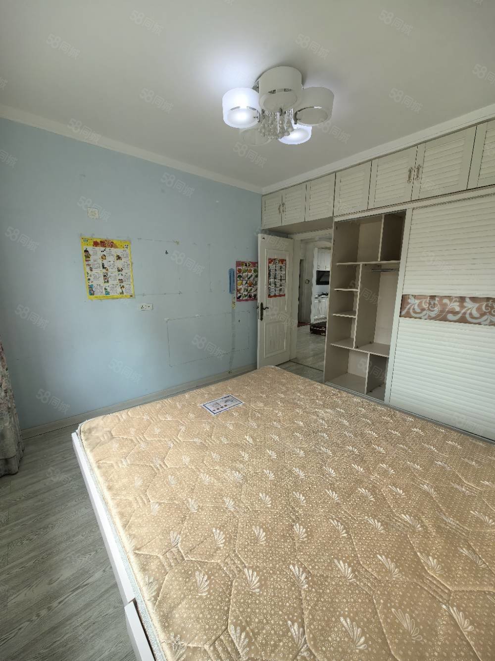 世茂南外滩(二期)2室1厅1卫88㎡南北56万