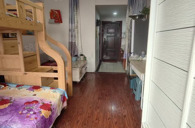 房东急售 京都商城 装修好 板楼 交通便利 近医院 诚意出