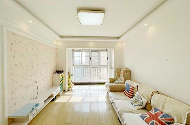 万国城MOMA(三期)3室2厅90.02㎡62万二手房图片