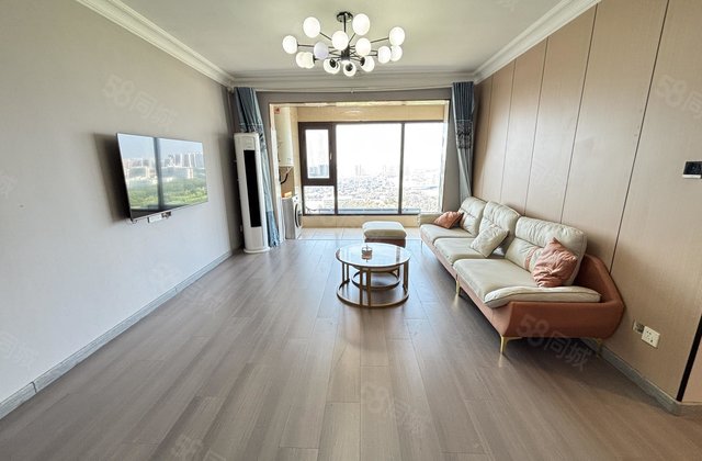 徒骇河旁 翡丽湾123平精装修三室 凤凰楼层裸房免大税