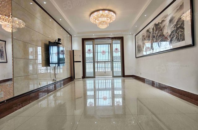 医院附近电梯房，新水明珠四室两厅，精装修带车位储藏室