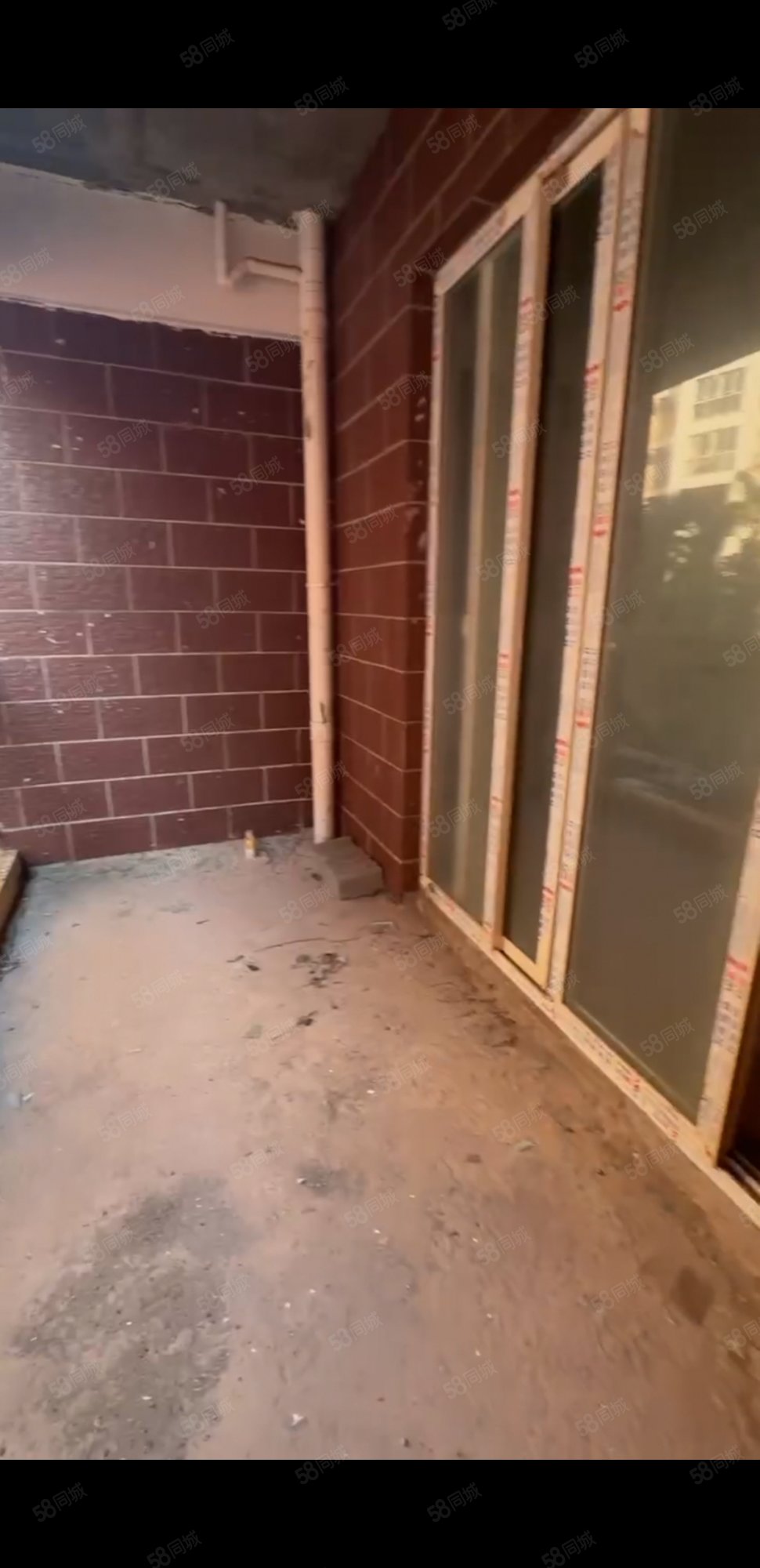 南山轩1室1厅1卫64.79㎡南23万