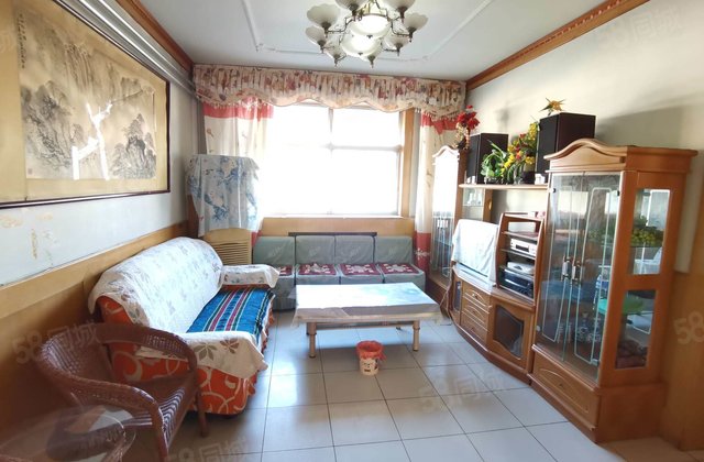 55萬市委，领秀城，石油公司家属院东昌中学总校兴华路  三室