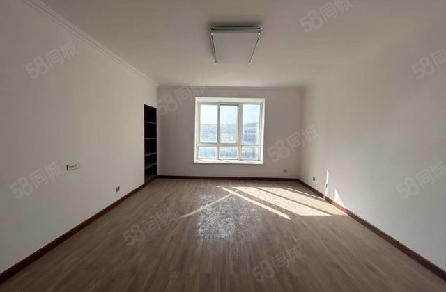 风景嘉苑3室2厅155㎡79万二手房图片