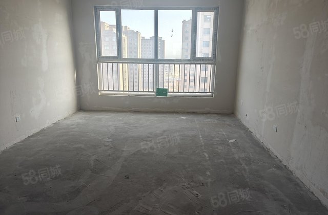 万恒嘉苑3室2厅134.93㎡45万二手房图片