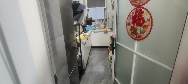 合泰玺园3室2厅2卫111㎡南北82万