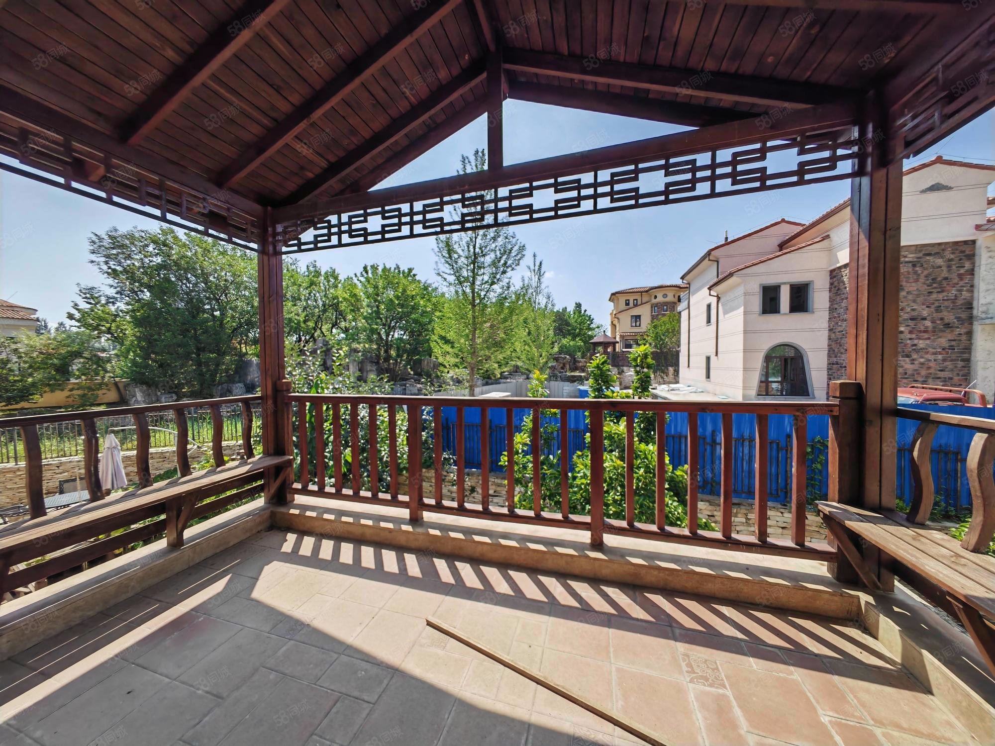 天恒別墅山6室3廳5衛(wèi)198㎡南北950萬(wàn)