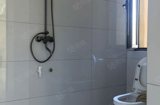 恒大滨河左岸3室2厅122㎡68万二手房图片