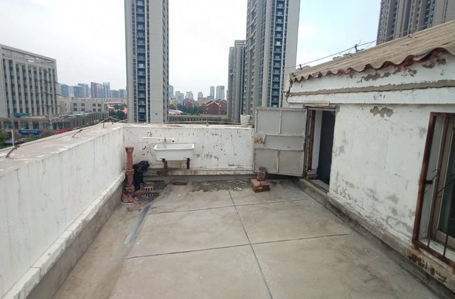 90平,23万,70年产权阁楼,住宅,带露台,1.1类上东昌