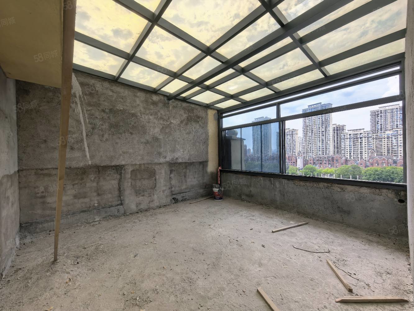 秀江印象7室2厅2卫280㎡南北138万