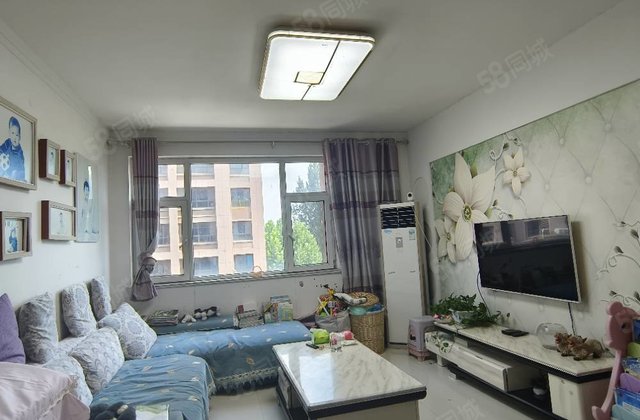 急售香江北，边户，三室两厅，送车位和储藏室