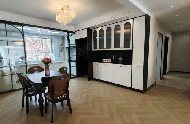 金桥太古里3室2厅134.5㎡62.8万二手房图片