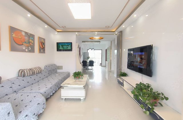 中奕华府3室双卫带储藏室，46.6万送全屋家电家具