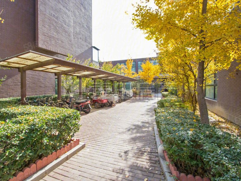 褐石園2室1廳1衛(wèi)68.29㎡南北1060萬(wàn)