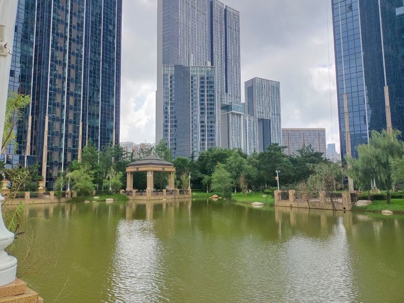 【10图】大连豪宅 万达公馆多套 东港海景房 保持好拎包入住 气派